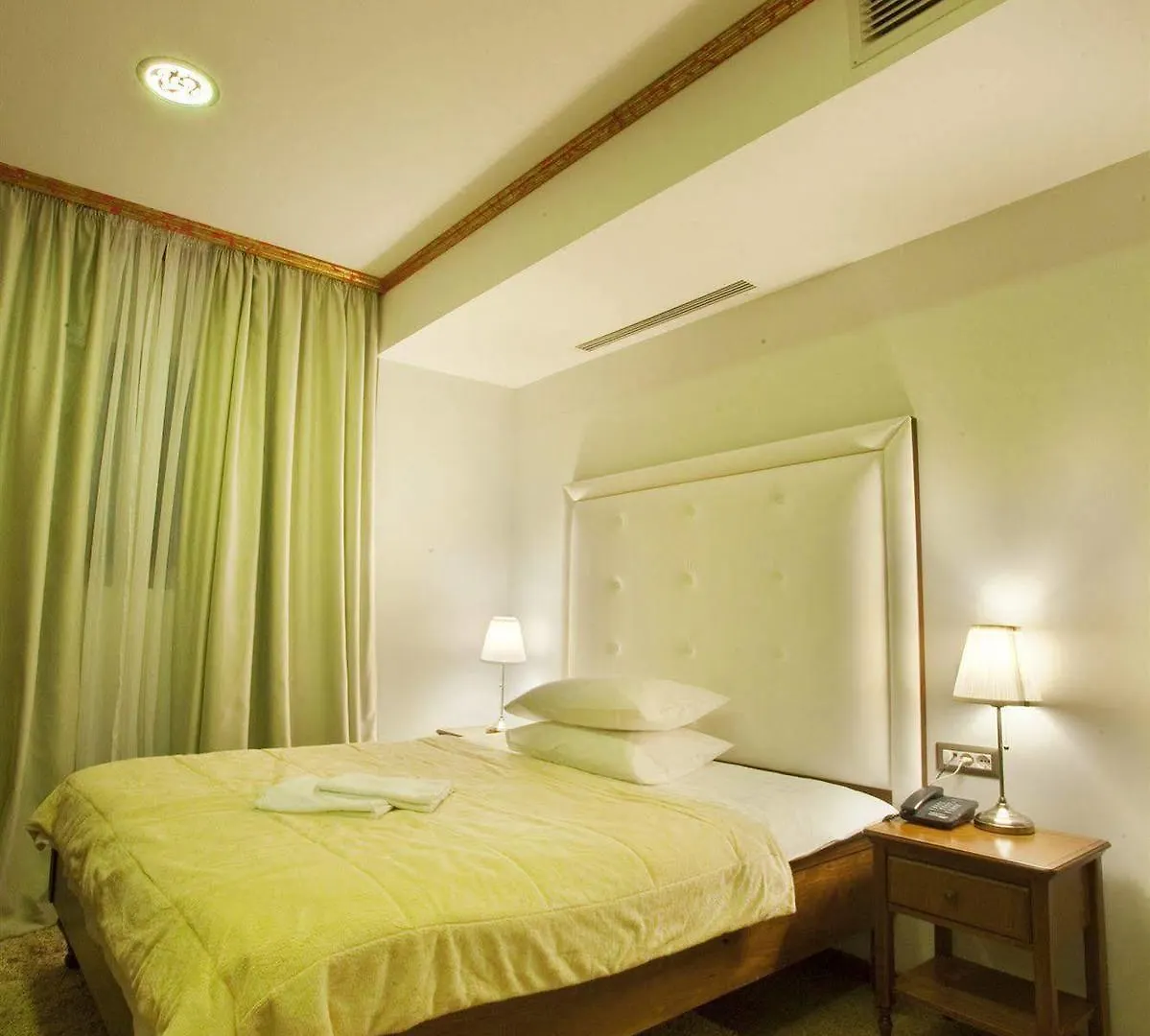 Dbh Bucharest Hotel 4*,