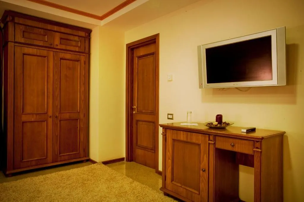 Hotel Dbh Bukurešť